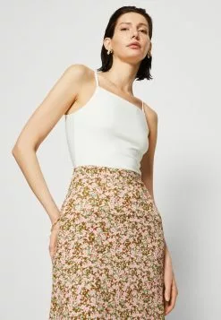 Anna Field Top - Off-white 11 Anna Field Top - Off-white -Anna Field Stil Geschaft 002bafc69fb44bd8bdc90c9b68b08485