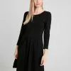 Anna Field Jerseykleid - Black 1 Anna Field Jerseykleid - Black -Anna Field Stil Geschaft 06bbef81f6ea45efb6042d76a56b529c