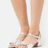 Anna Field LEATHER - Riemensandalette - Silver 1 Anna Field LEATHER - Riemensandalette - Silver -Anna Field Stil Geschaft 0b127e494cc748408c1bbc4deafa55a5
