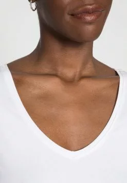 Anna Field 2 PACK - T-Shirt Basic - White/black 12 Anna Field 2 PACK - T-Shirt Basic - White/black -Anna Field Stil Geschaft 1510d7675ad442f7b88345589de446a2