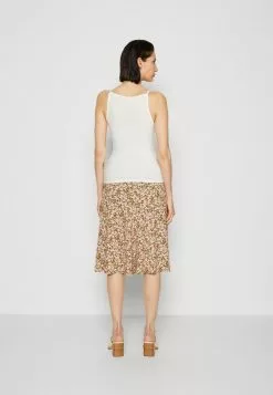 Anna Field Top - Off-white 10 Anna Field Top - Off-white -Anna Field Stil Geschaft 252c7fad77454ab4b93a2bea16770ecd