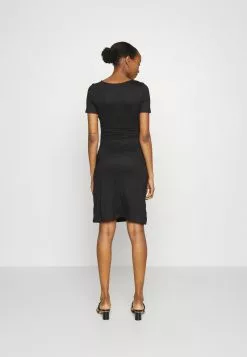 Anna Field MAMA SHORT SLEEVES RUCHED WAIST MINI FLARED DRESS - Jerseykleid - Black 10 Anna Field MAMA SHORT SLEEVES RUCHED WAIST MINI FLARED DRESS - Jerseykleid - Black -Anna Field Stil Geschaft 2adfa25012d34af7bc292437f6e55ebc