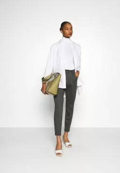 Anna Field 2 PACK - Langarmshirt - Black/white 13 Anna Field 2 PACK - Langarmshirt - Black/white -Anna Field Stil Geschaft 5619ea7882a142c1add1d0facb024843 1