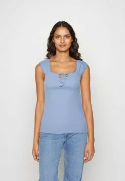 Anna Field T-Shirt Print - Light Blue -Anna Field Stil Geschaft bc00de709c79492181e7b7beb99c2242 1