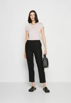 Anna Field T-Shirt Print - Purple 9 Anna Field T-Shirt Print - Purple -Anna Field Stil Geschaft d0e5ed74a9fd48d28331e9217a5c6896