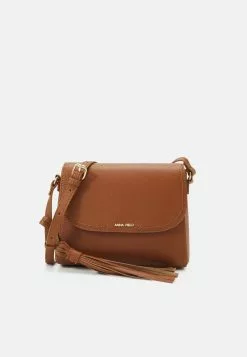 Anna Field LEATHER - Umhängetasche - Cognac 12 Anna Field LEATHER - Umhängetasche - Cognac -Anna Field Stil Geschaft e02964e27cfc4989b785dba6fd6c4654 1