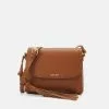 Anna Field LEATHER - Umhängetasche - Cognac 2 Anna Field LEATHER - Umhängetasche - Cognac -Anna Field Stil Geschaft e02964e27cfc4989b785dba6fd6c4654