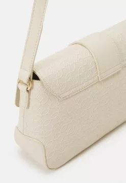 Anna Field Umhängetasche - Off-white 11 Anna Field Umhängetasche - Off-white -Anna Field Stil Geschaft e0542d871138456b85a6b1f02f80790d