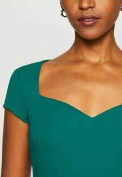 Anna Field T-Shirt Basic - Dark Green 13 Anna Field T-Shirt Basic - Dark Green -Anna Field Stil Geschaft f4df2445d37c4307ad833423e9f50e38